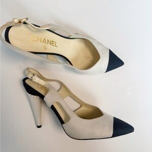 Chanel Pearl Heel Slingback Pumps – Beige & Black Two-Tone